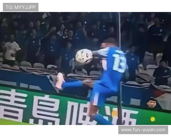 绯闻球星足球场内外风云不断引发球迷热议关注